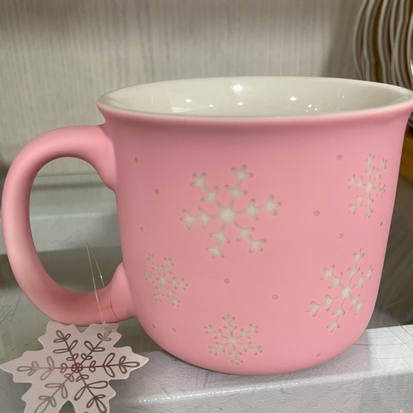 Pink Snowflake Pink Christmas Laser Etched Smooth Matte Ceramic Coffee Mug NWT - Picture 1 of 5